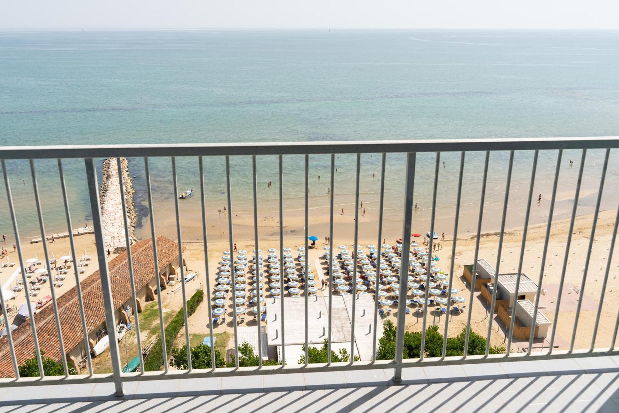 Hermitage Hotel 4*